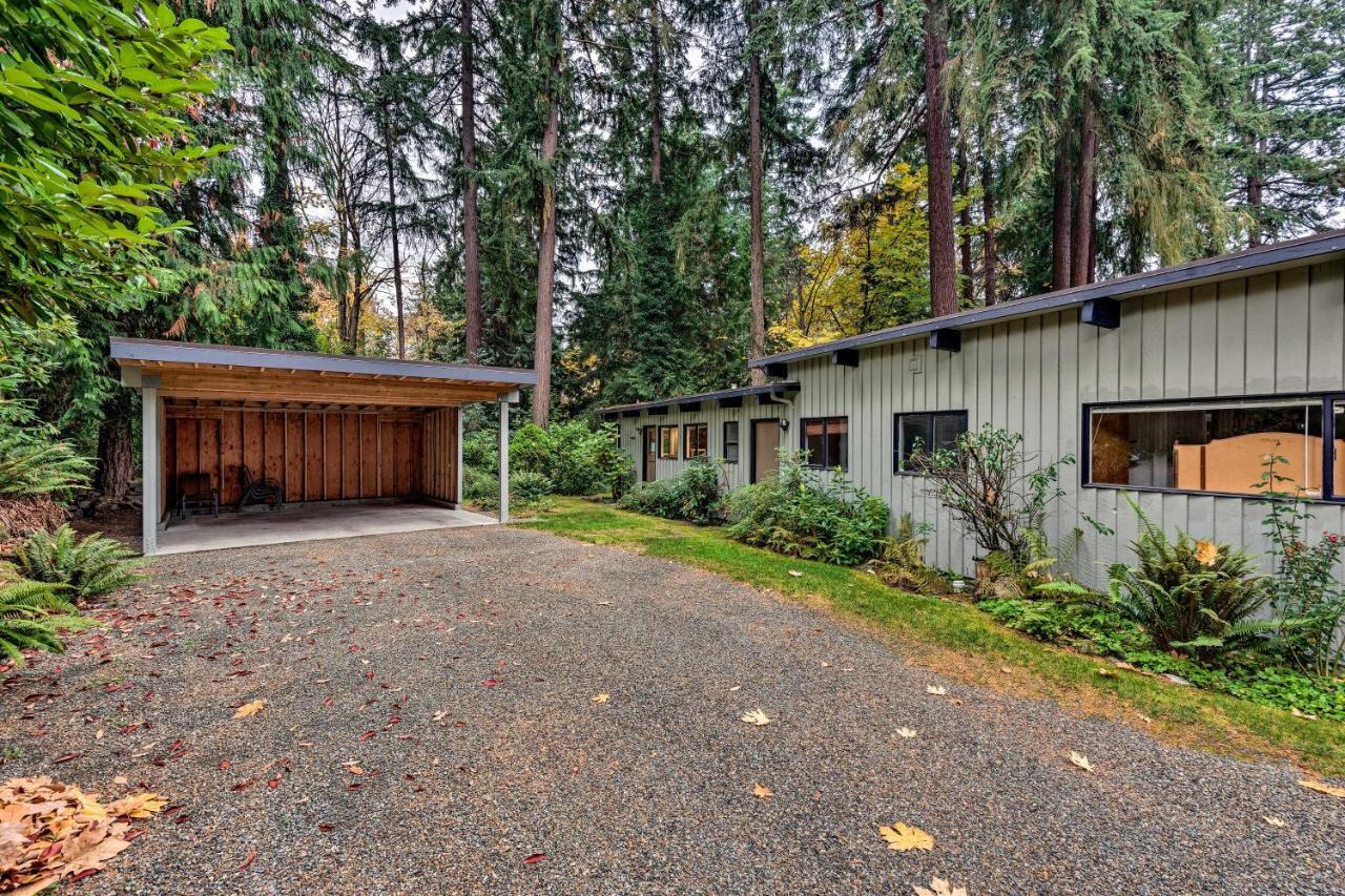 Updated 1970S Island Bungalow, 8 Miles To Seattle! Villa Mercer Island Buitenkant foto