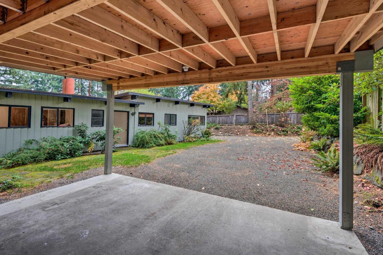 Updated 1970S Island Bungalow, 8 Miles To Seattle! Villa Mercer Island Buitenkant foto