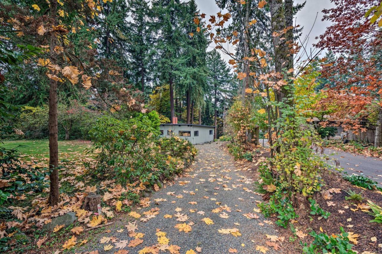 Updated 1970S Island Bungalow, 8 Miles To Seattle! Villa Mercer Island Buitenkant foto